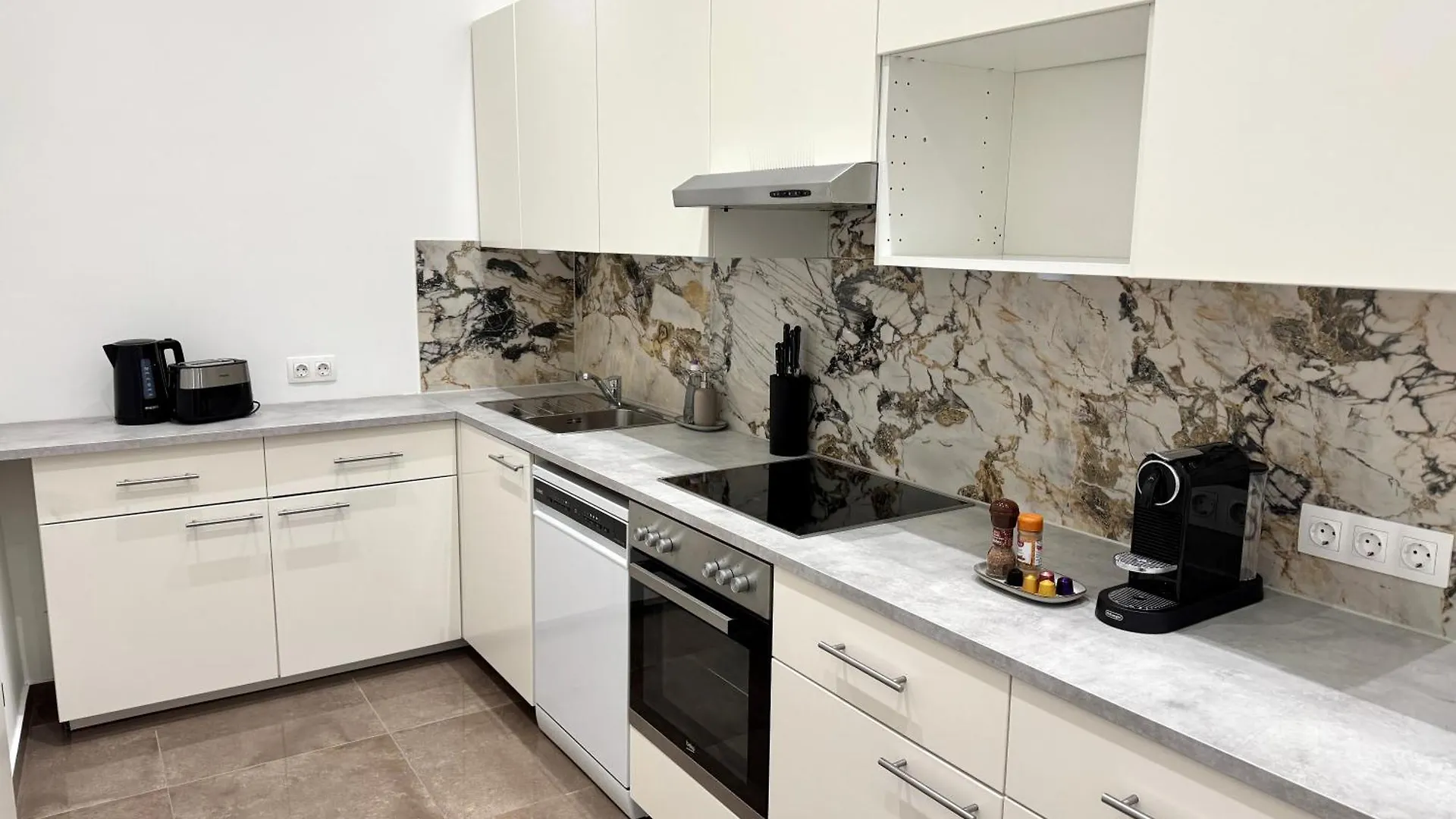 Elegant Und Zentral - Apartment Nahe Staatsoper Und Altstadt Wien Österrike